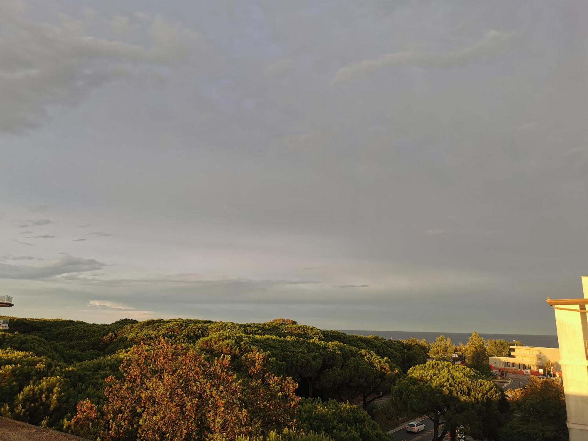 Hotel Pine Beach Rosolina Mare Exterior foto